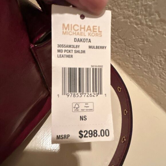 Michael Kors Dakota Multi Pocket Shoulder Bag Mulberry Leather Buckle Strap NWT - Picture 11 of 15